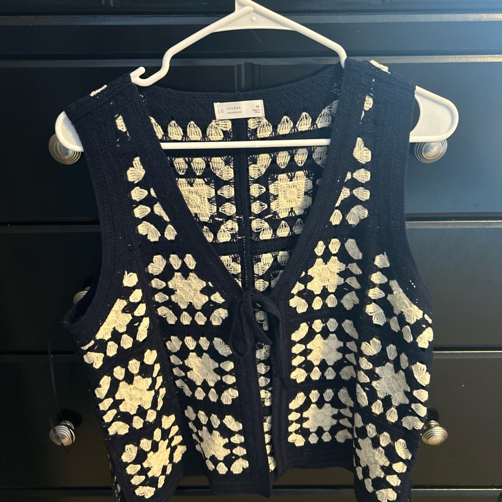 LC Lauren Conrad Black and White Crochet Crop Top